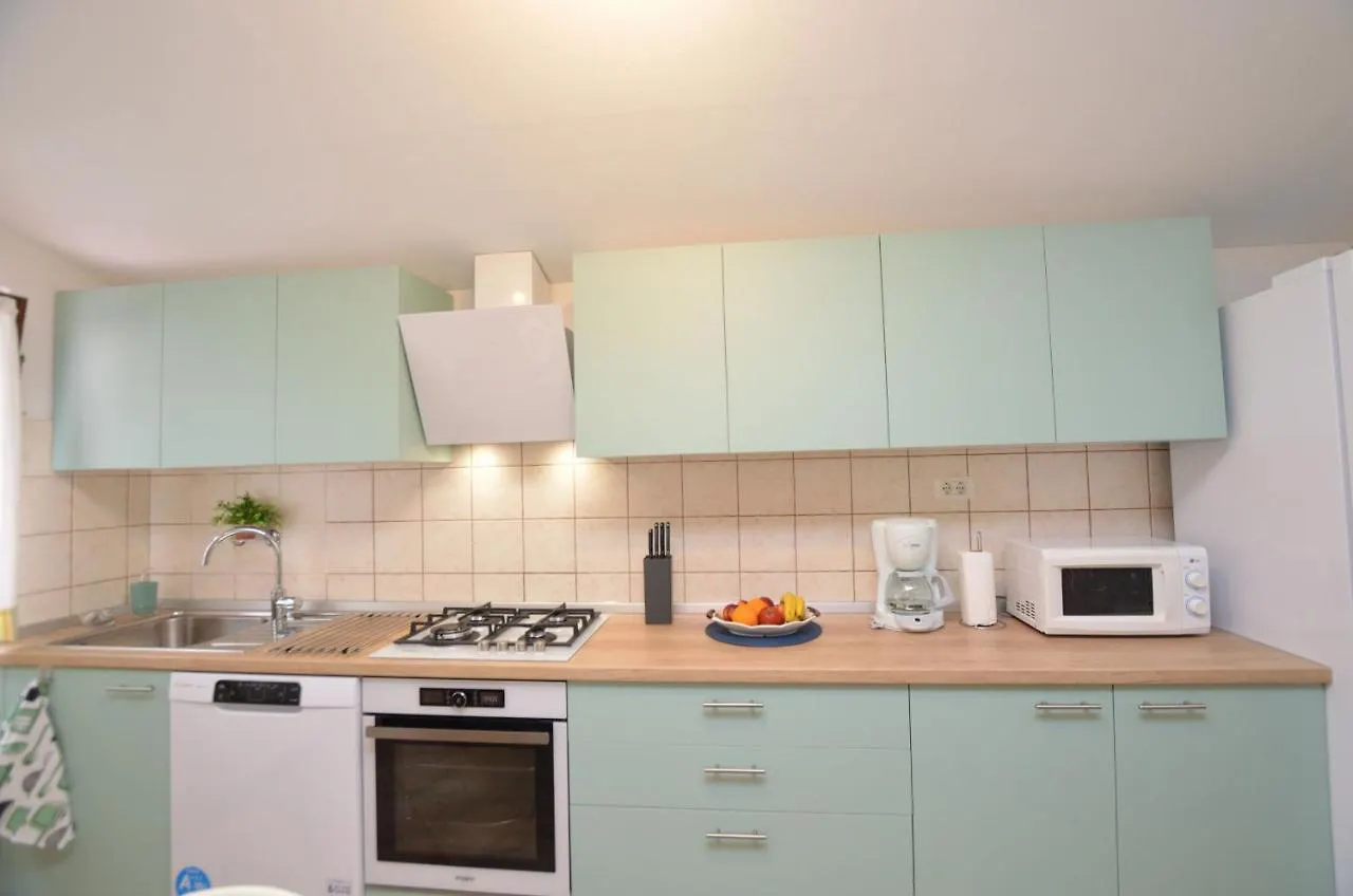 Vila House Marlu Rakalj Prázdninový dům